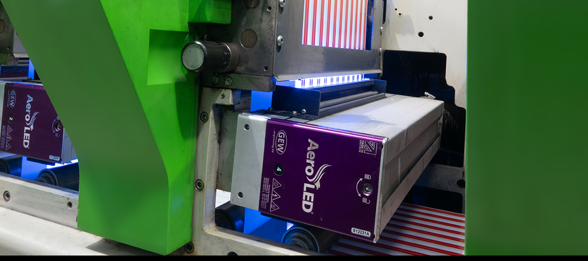 La modernización de Adhetix incluyó la instalación de 4 nuevos AeroLED en su prensa Bobst, Nuova Gidue - M1/MX370.