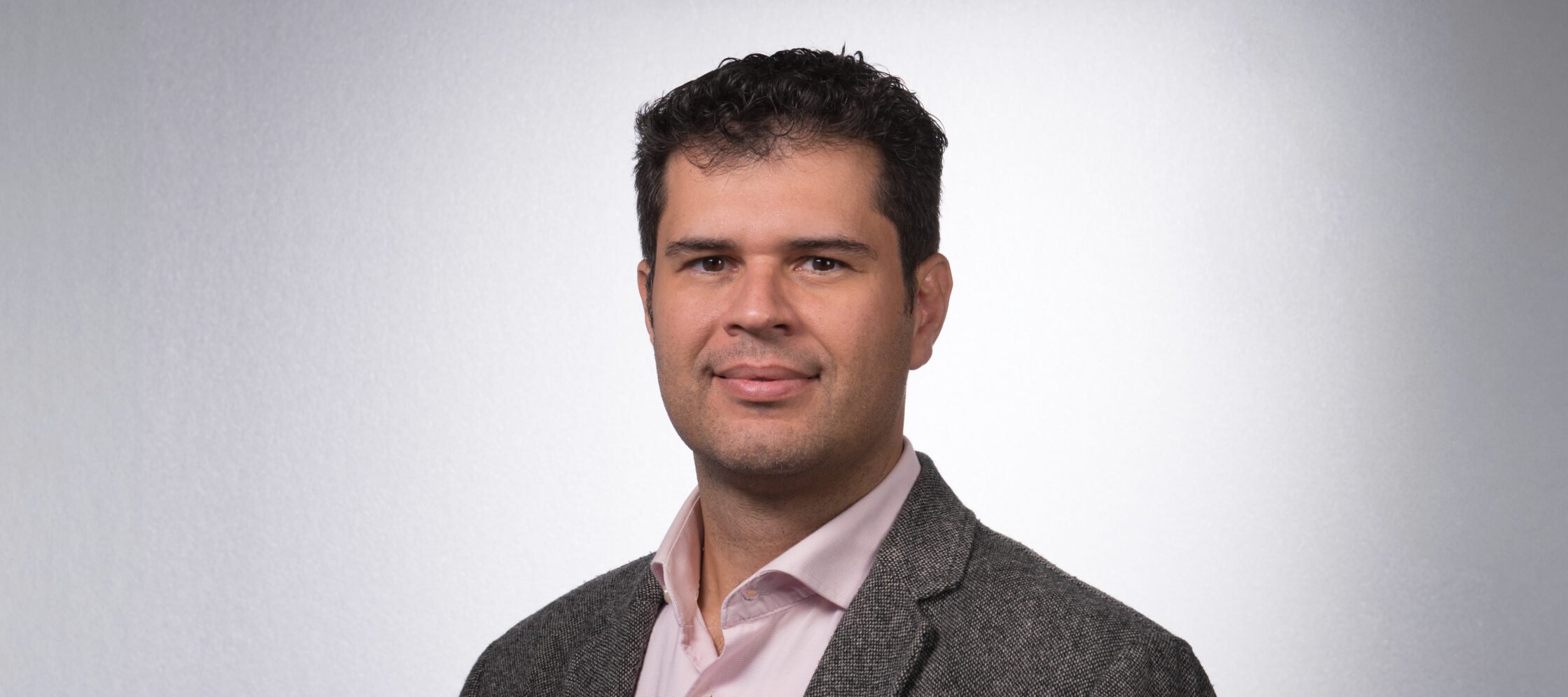 GEW, fabricante de sistemas de curado UV con sede en el Reino Unido, ha anunciado el nombramiento de Jonathan Geiger como Gerente de Ventas para América Latina.