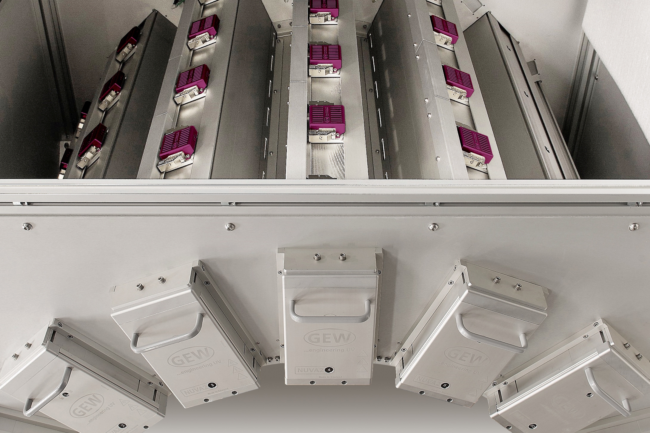 Monitores UV multipunto GEW instalados en cabezales de lámpara NUVA2